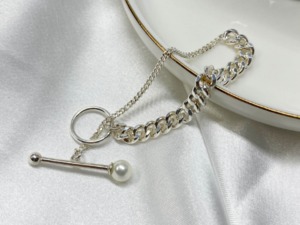 [바로 배송] 미니 진주볼 토글바 실버 팔찌 - Mini Pearl Togle Bar Bracelet